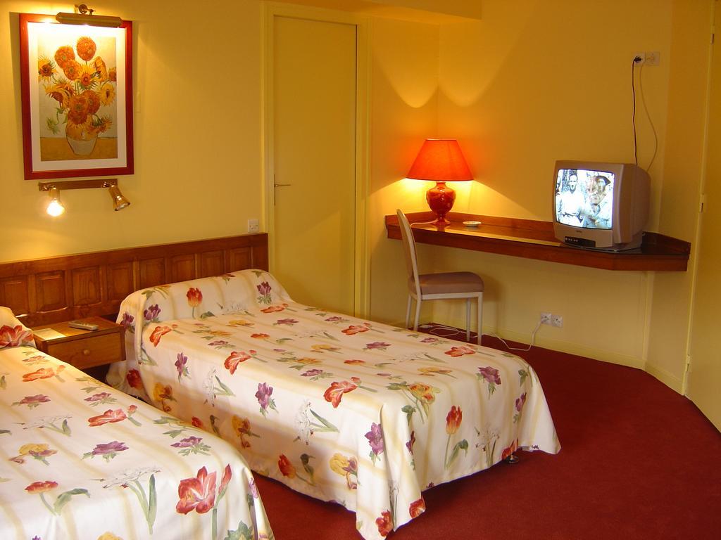 Le Ratelier Hotel Montaigut-sur-Save Eksteriør billede